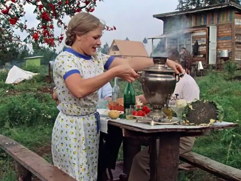 Раиса Рязанова. Кадр из фильма "Москва слезам не верит" 