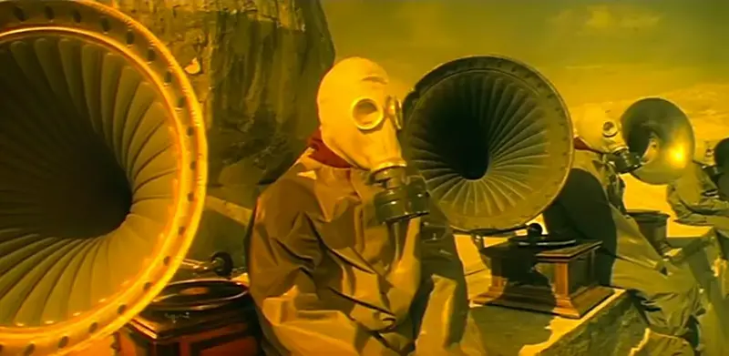 Кадр из фильма "Через тернии к звёздам"