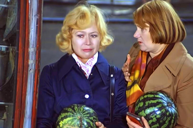Фильм “Служебный роман” (1977): виновата ли Рыжова, что любит Самохвалова?
