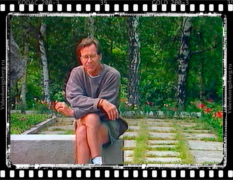 Андрей Кончаловский на канале ОРТ, кадр из передачи 1997 года