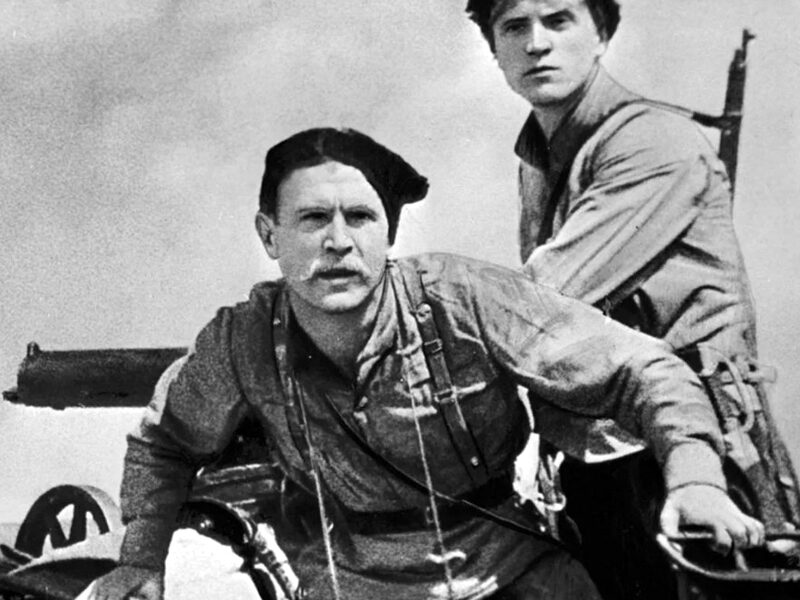 Фильм “Чапаев” (1934): как его Семён Будённый принимал