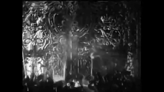 Кадры из фильма "Октябрь" (1927) С. Эйзенштейна. Документальное кино