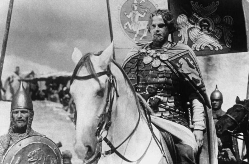 Фильм “Александр Невский” (1938) и легендарный генерал Доватор