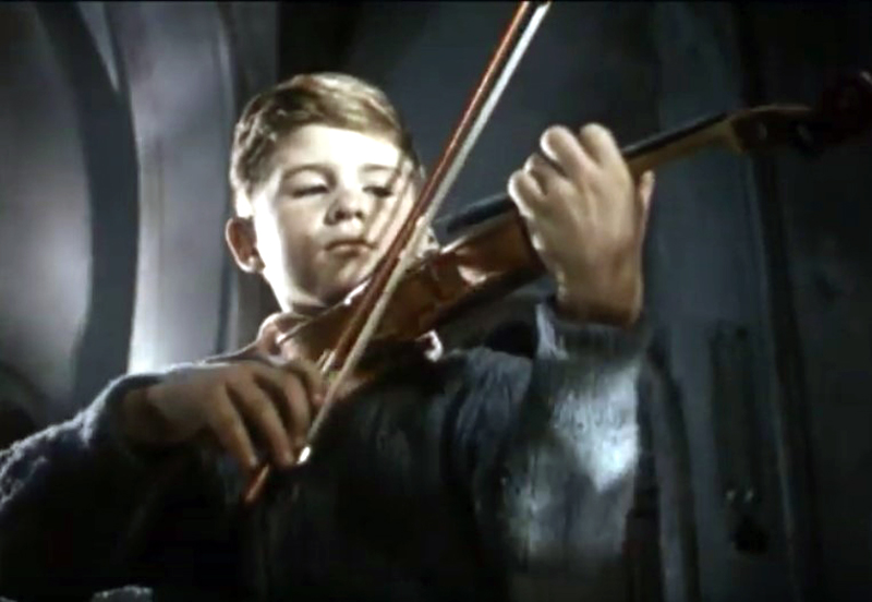 Кадр из фильма "Каток и скрипка"