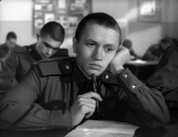 Кадр из фильма "Максим Перепелица"