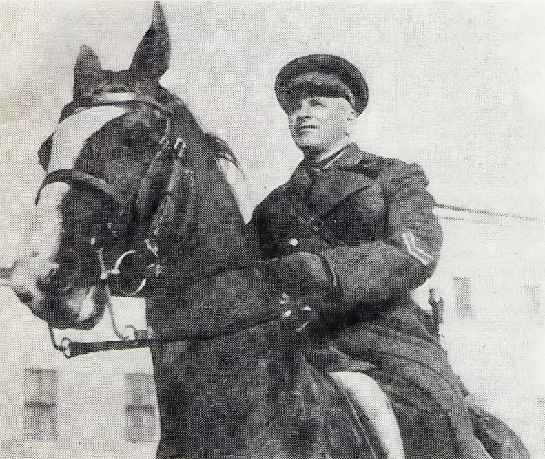 Лев Михайлович Доватор. Май, 1940. Фото из архива Игоря Чанышева