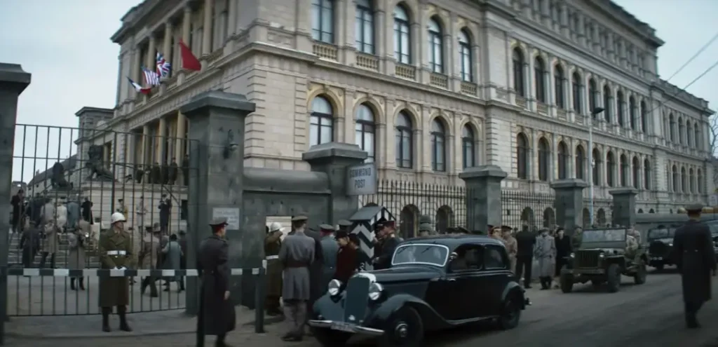 Кадр из фильма "Нюрнберг"
