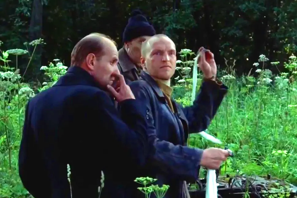 «Сталкер» (1979): фильм, который не хочет, чтобы его понимали 4 Сталкер кидает гаечку